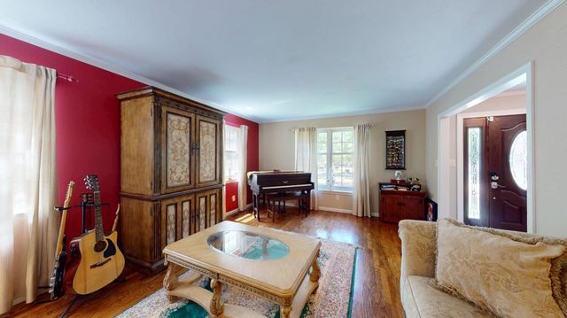 3 COLONIAL, Medford, NJ 08055