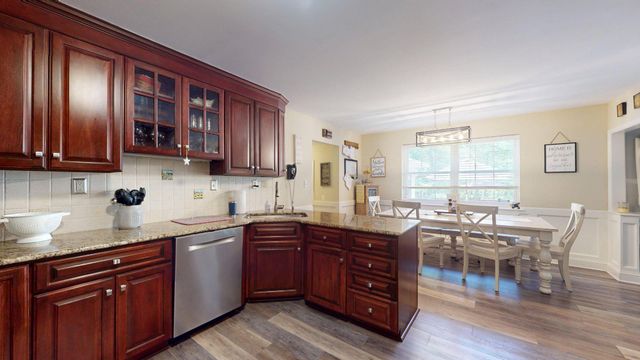 3 COLONIAL, Medford, NJ 08055