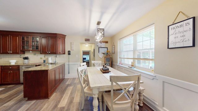 3 COLONIAL, Medford, NJ 08055