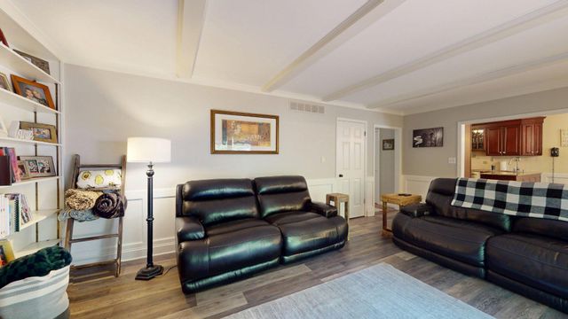 3 COLONIAL, Medford, NJ 08055