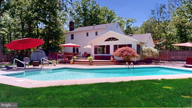 3 COLONIAL, Medford, NJ 08055