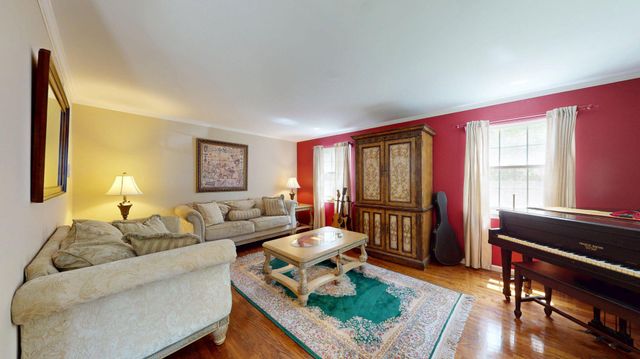 3 COLONIAL, Medford, NJ 08055