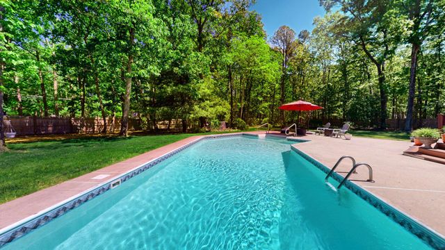 3 COLONIAL, Medford, NJ 08055