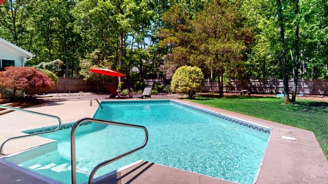 3 COLONIAL, Medford, NJ 08055