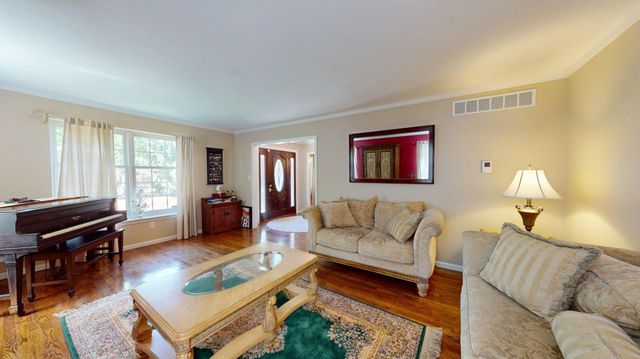 3 COLONIAL, Medford, NJ 08055