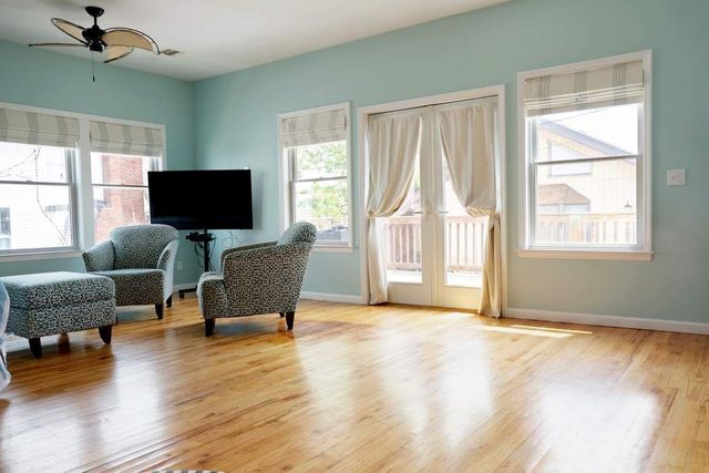 32 Marion Walk, New York City, NY 11697