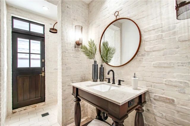 2461 Marino, Newport Beach, CA 92663