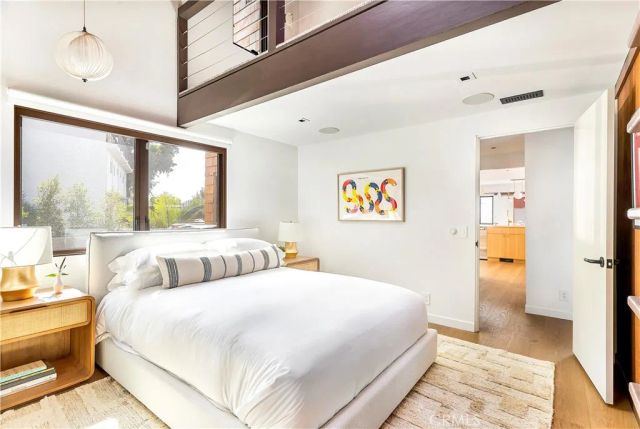 1944 Ocean, Laguna Beach, CA 92651