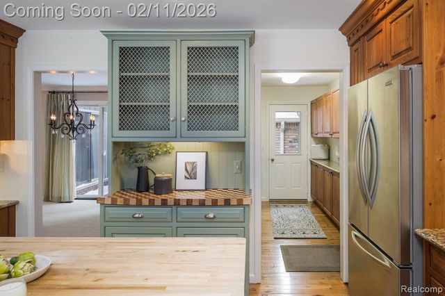 4024 Hidden Woods Drive, Bloomfield Hills, MI 48301