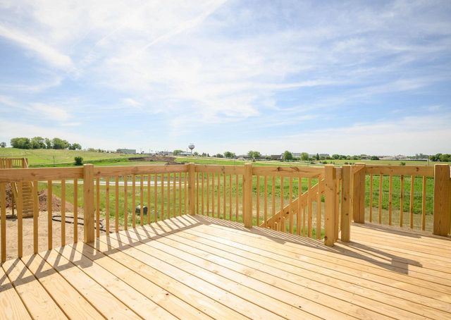 718 Cozy Farm Road, Waunakee, WI 53597