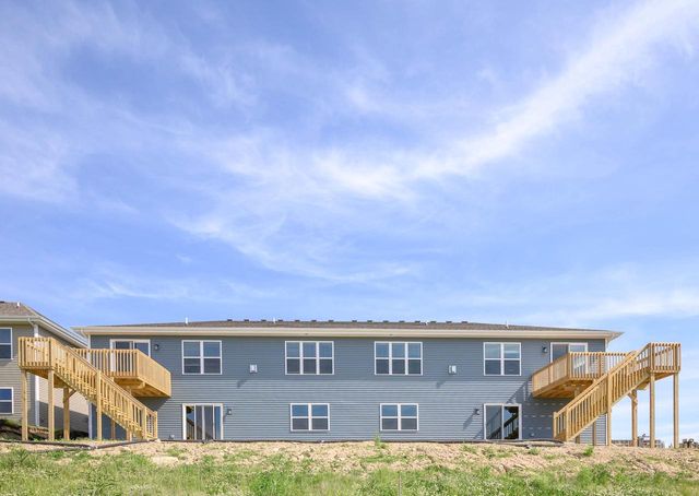 718 Cozy Farm Road, Waunakee, WI 53597