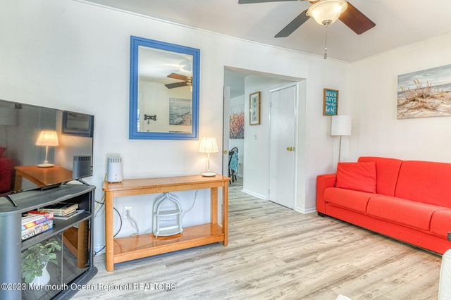 31 Atlantic Avenue 1W, Ocean Grove, NJ 07756