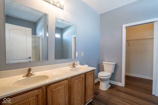 2023 Red Oak Court, Shelbyville, IN 46176