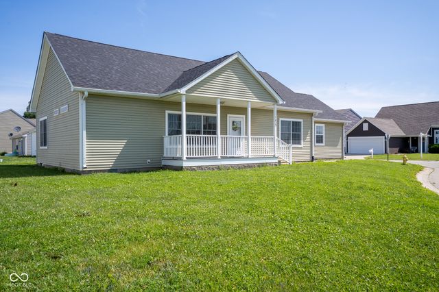2023 Red Oak Court, Shelbyville, IN 46176