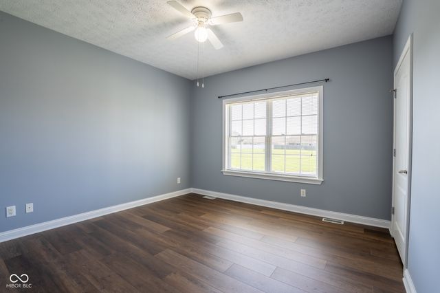 2023 Red Oak Court, Shelbyville, IN 46176