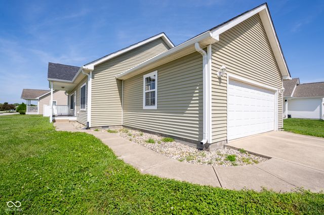 2023 Red Oak Court, Shelbyville, IN 46176