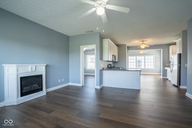2023 Red Oak Court, Shelbyville, IN 46176