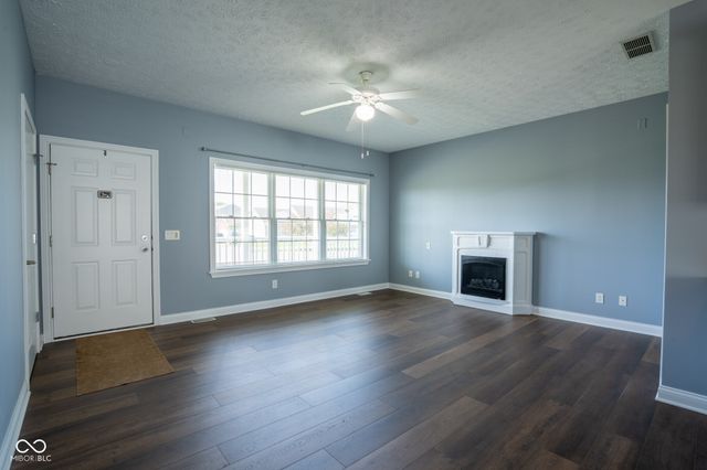 2023 Red Oak Court, Shelbyville, IN 46176