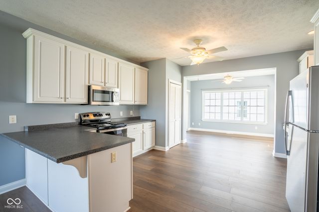 2023 Red Oak Court, Shelbyville, IN 46176