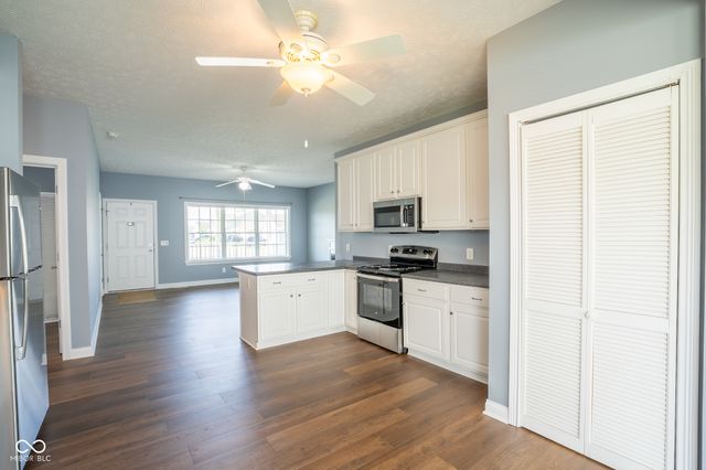 2023 Red Oak Court, Shelbyville, IN 46176