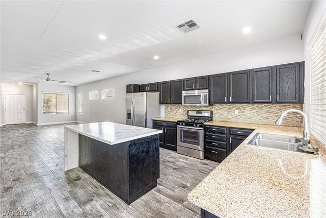 3257 Rushing Waters Place, Las Vegas, NV 89135