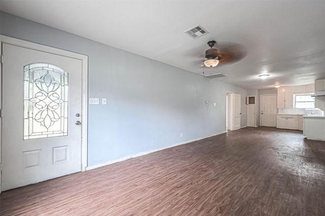 8129 Barkley Street, Houston, TX 77017