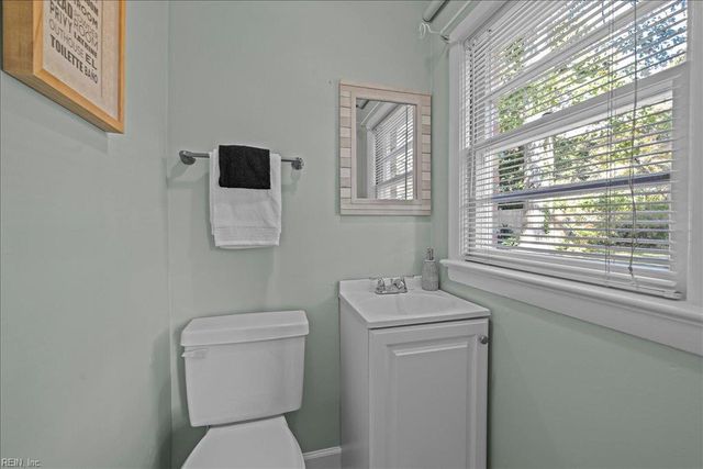 4608 Thoroughgood DR, Virginia Beach, VA 23455