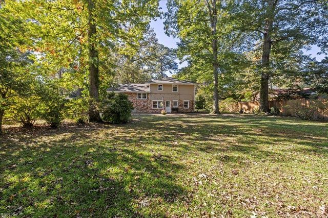 4608 Thoroughgood DR, Virginia Beach, VA 23455