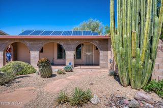 5525 E 3rd Street, Tucson, AZ 85711