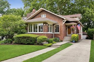 210 Gage Road, Riverside, IL 60546