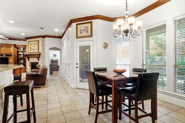 620 Highview Lane, Hurst, TX 76054