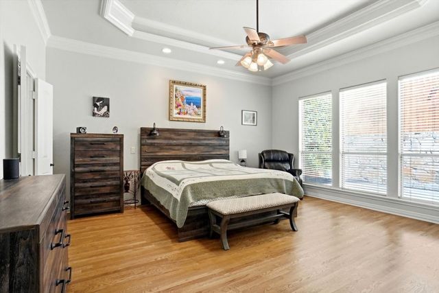 620 Highview Lane, Hurst, TX 76054