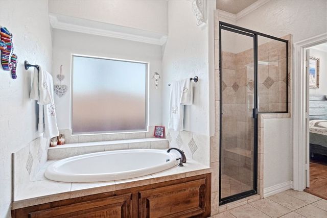 620 Highview Lane, Hurst, TX 76054