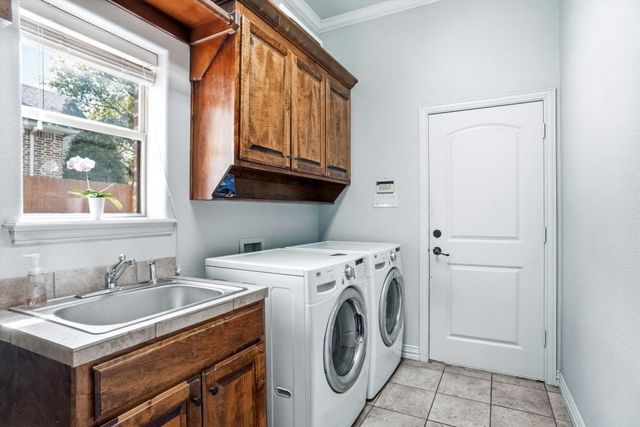 620 Highview Lane, Hurst, TX 76054