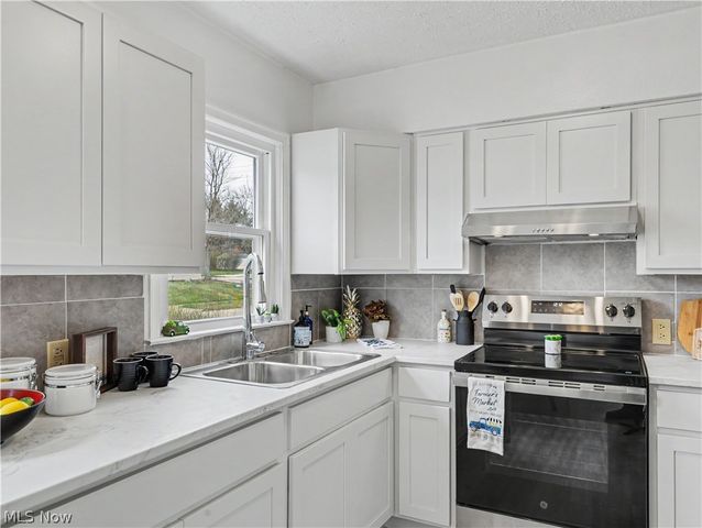 2549 26th Street, Cuyahoga Falls, OH 44223