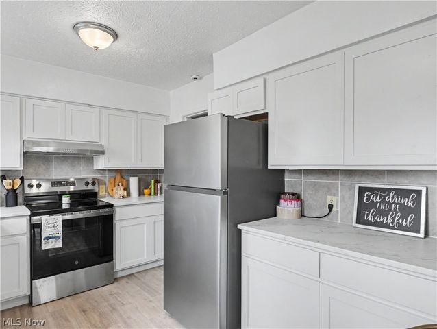 2549 26th Street, Cuyahoga Falls, OH 44223