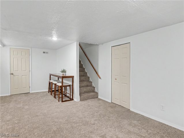 2549 26th Street, Cuyahoga Falls, OH 44223