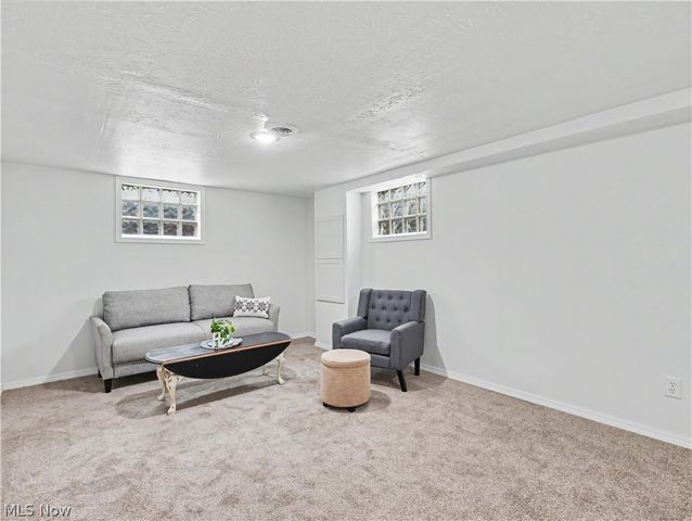 2549 26th Street, Cuyahoga Falls, OH 44223