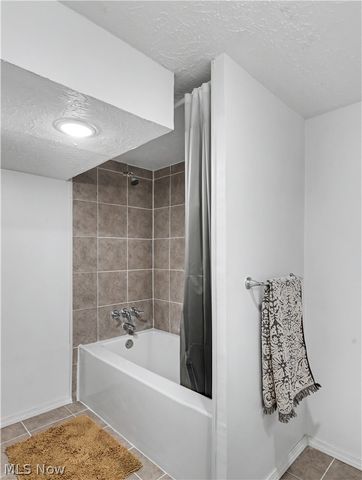 2549 26th Street, Cuyahoga Falls, OH 44223