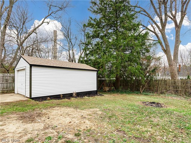 2549 26th Street, Cuyahoga Falls, OH 44223