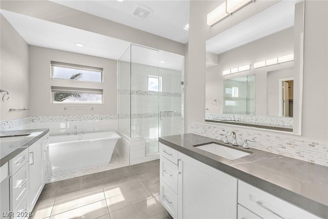 4008 Desert Trace Court, Las Vegas, NV 89129