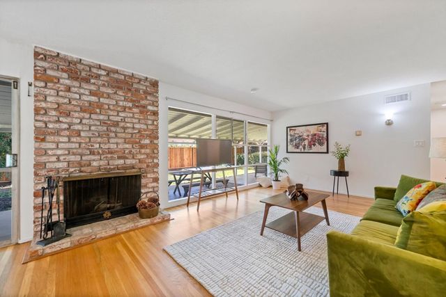 7864 Belknap Drive, Cupertino, CA 95014