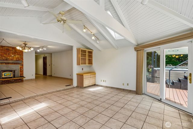884 Kamus Place, Fox Island, WA 98333