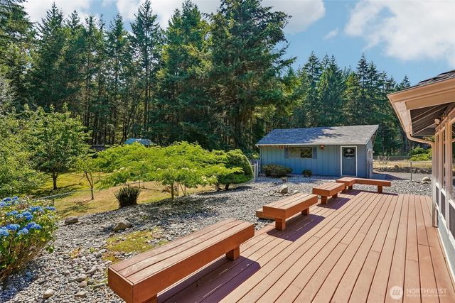 884 Kamus Place, Fox Island, WA 98333