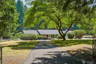 884 Kamus Place, Fox Island, WA 98333