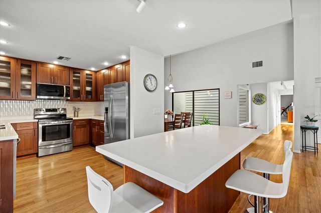 4566 HIDDEN VIEW PLACE 7, Sarasota, FL 34235