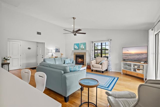 4566 HIDDEN VIEW PLACE 7, Sarasota, FL 34235