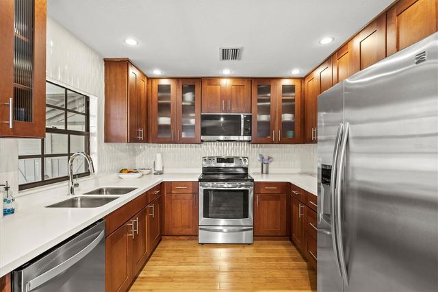 4566 HIDDEN VIEW PLACE 7, Sarasota, FL 34235