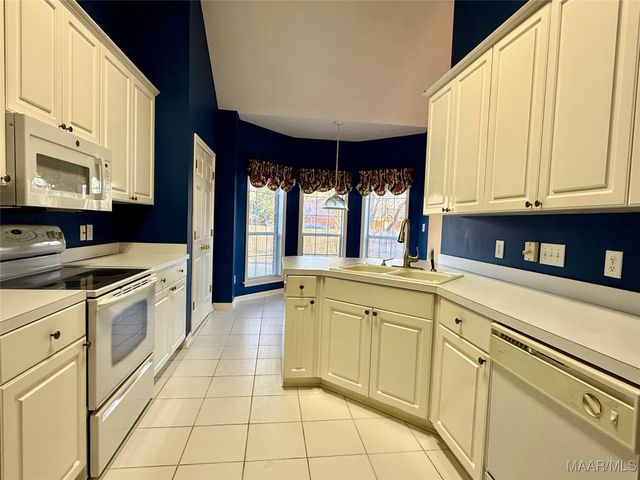 8209 Phyllis Court, Montgomery, AL 36117