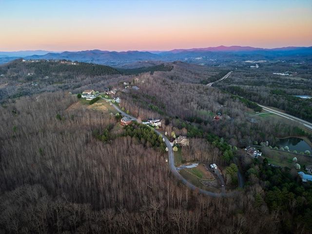 452 Summit Trace, Blairsville, GA 30512